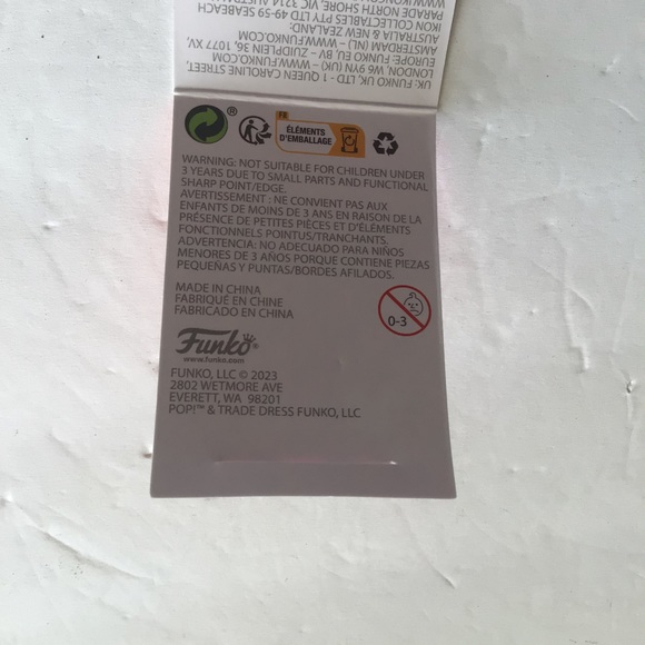 DISNEY VALENTINES DAY FUNKO SET OF 7 PINS NWT - Picture 11 of 13